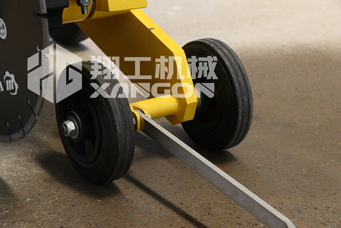 液壓(ya)圓盤切(qie)割鋸 液(ye)壓圓盤(pan)切割鋸(ju)