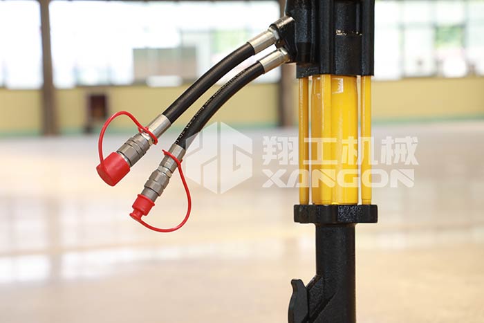 液(ye)壓破(po)碎鎬(gao)