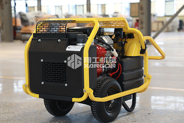 液(ye)壓動力站(zhan)